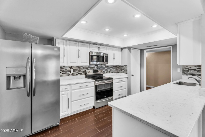 17-web-or-mls-Emberwood-15