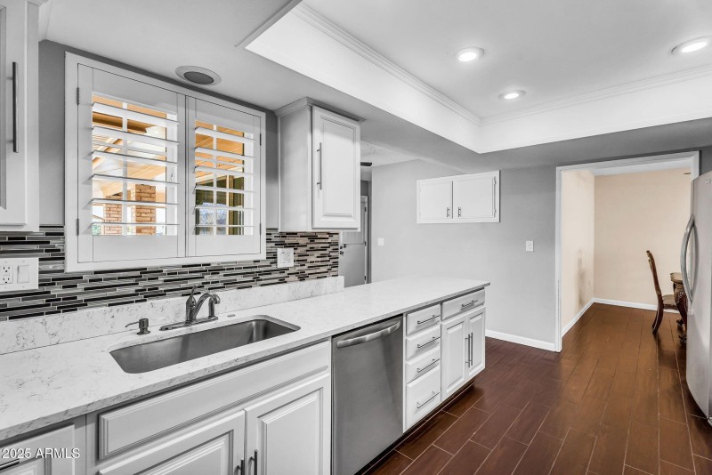 20-web-or-mls-Emberwood-18
