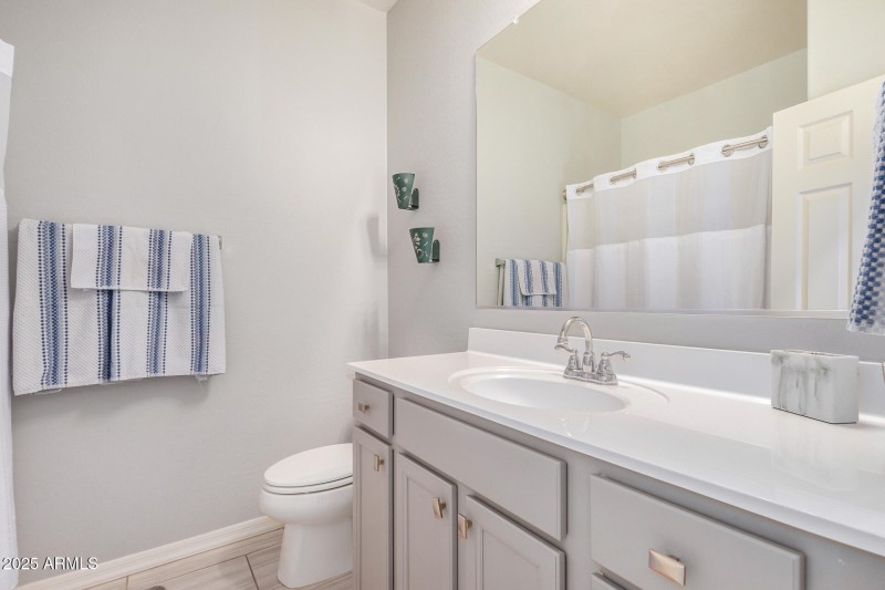 2nd Bathroom