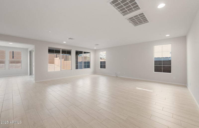 Cafe/Gathering Room