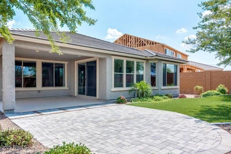 20210819213019087771000000-o