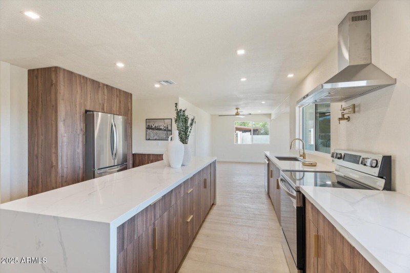 Open Kitchen Layout