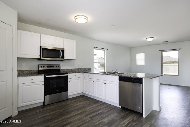 Kitchen 1