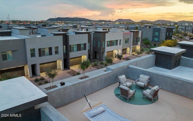 Rooftop Deck