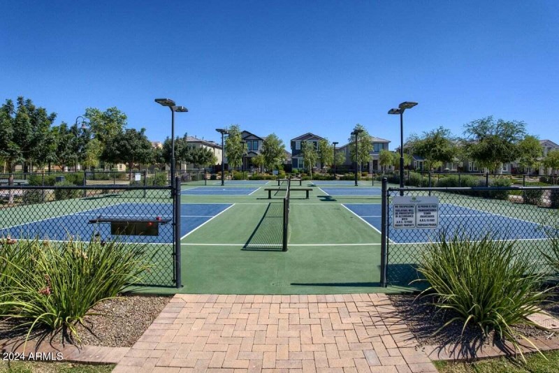 Tennis/Racquetball