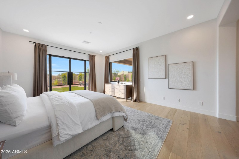 Primary Bed