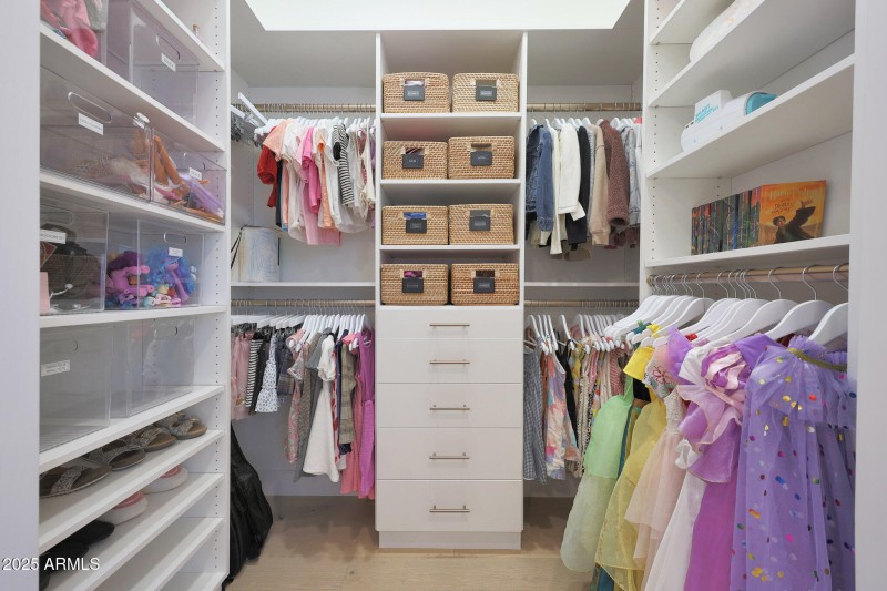 2nd Bedroom Closet