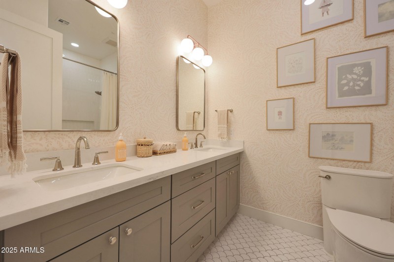 2nd Bathroom