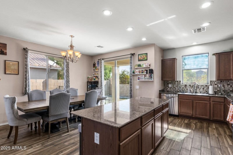 e85a0de4-9d4b-4590-96e2-4a411465c373