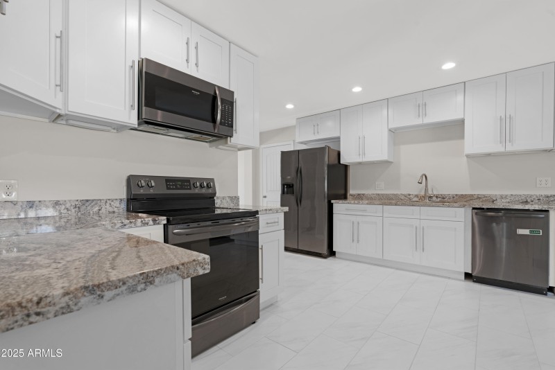 Kitchen 4