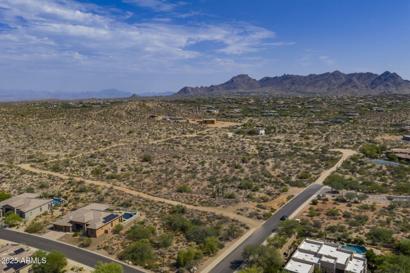 41-web-or-mls-DJI_20250814145346_0276_D