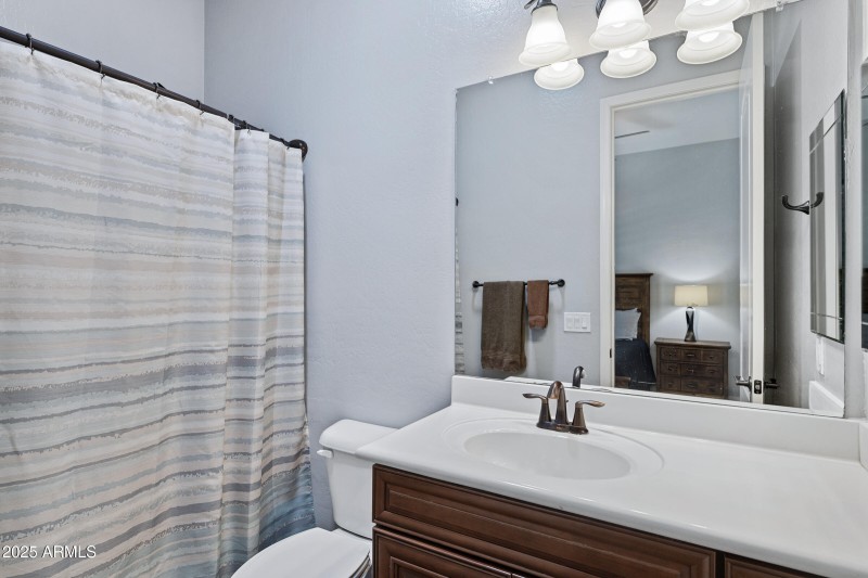 2133 E Kesler Ln-32