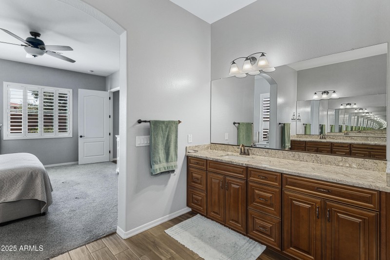 2133 E Kesler Ln-37