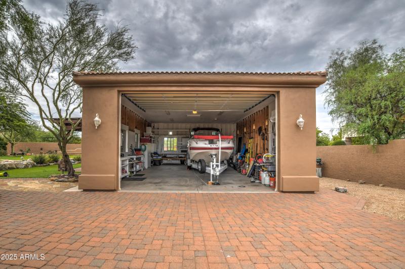 RV Exterior 4