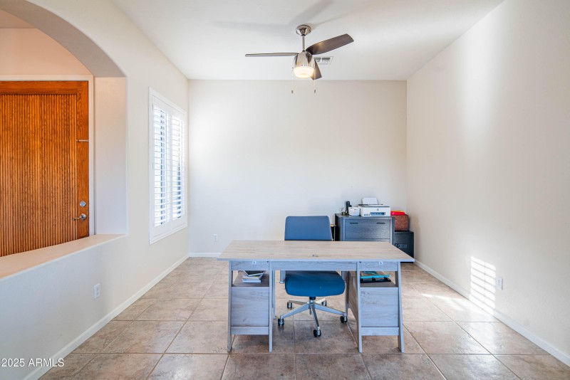 Formal Dining/Den Space