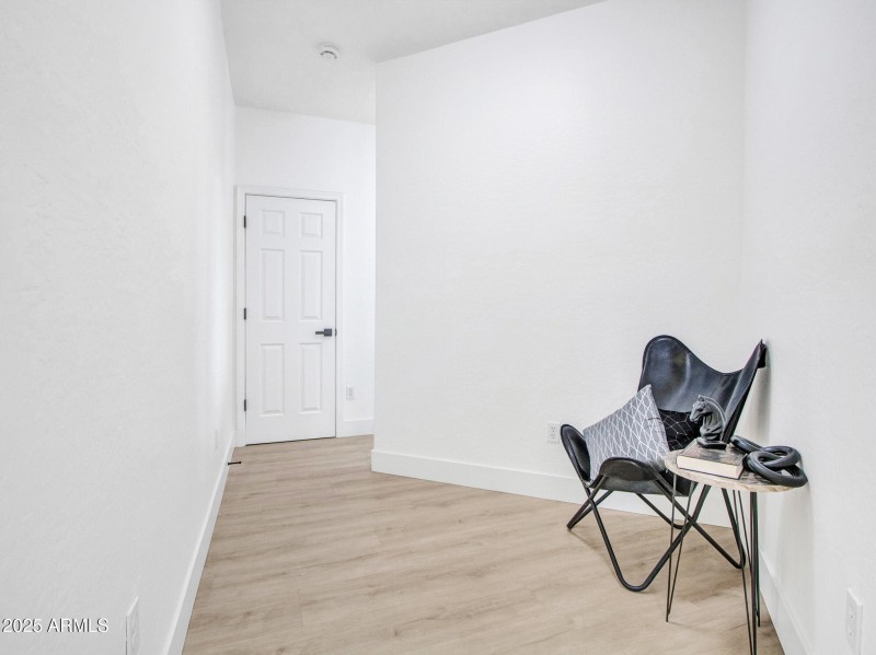 09-Hall-to-basement