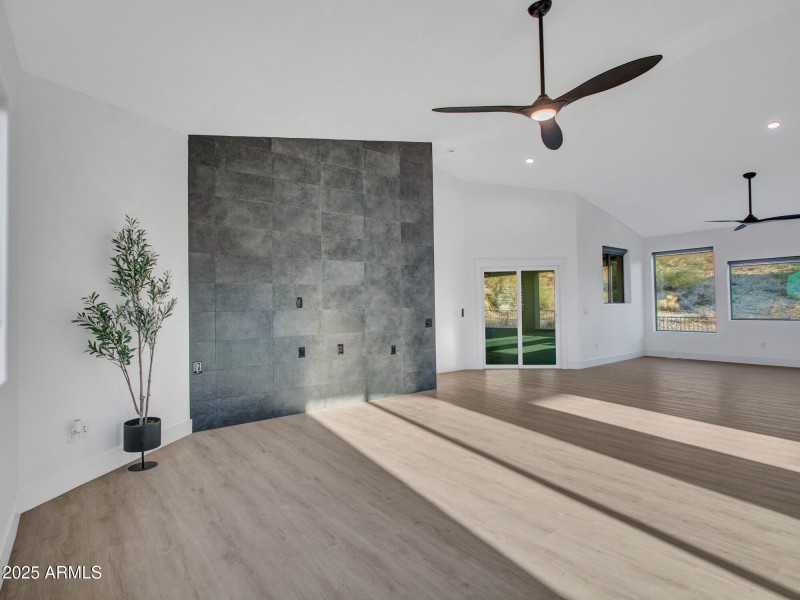 16-Living-room-(4)