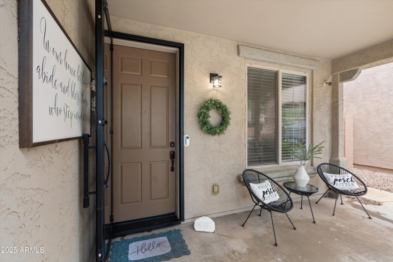 09-Entry Walkway