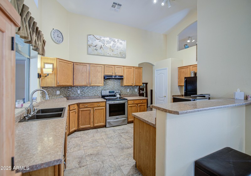 Kitchen 2