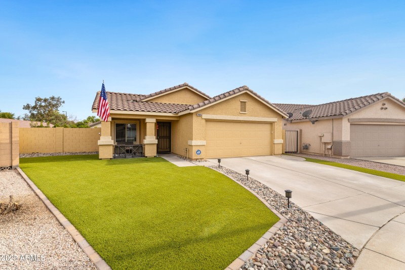 2465 E Browning Pl-3