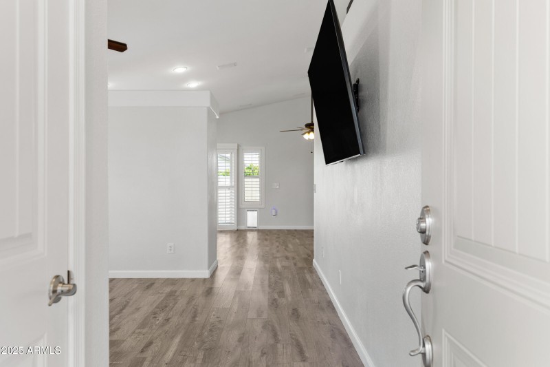 2465 E Browning Pl-6