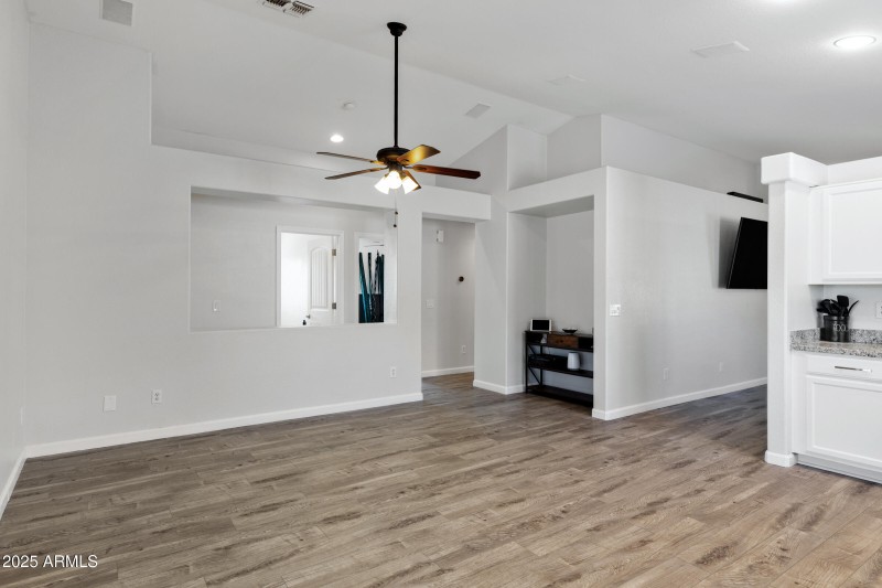 2465 E Browning Pl-11