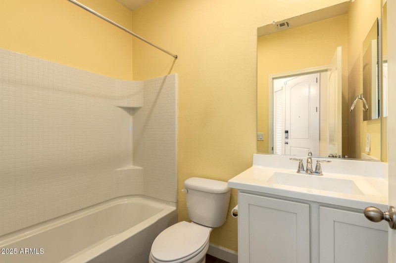 Downstairs full bath