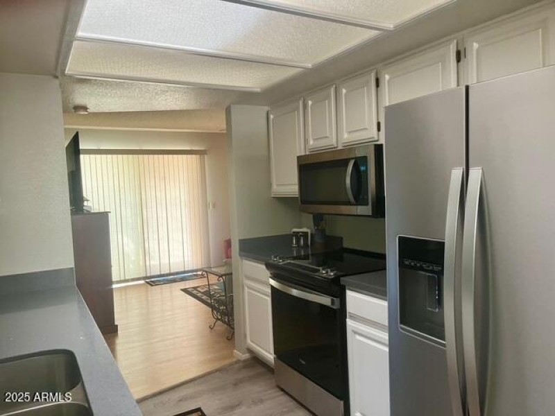 7950-kitchen