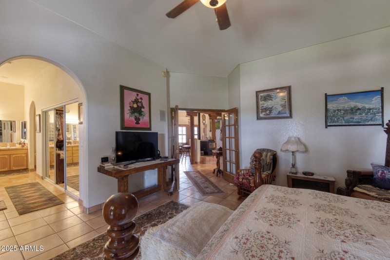 Primary Suite - Primary Bathroom - Close