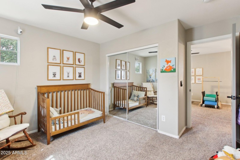 26-web-or-mls-E Isleta Ave-024