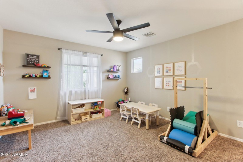 23-web-or-mls-E Isleta Ave-021