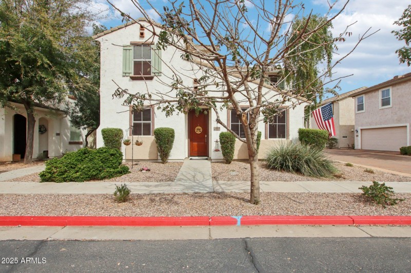 1-web-or-mls-E Isleta Ave-001r