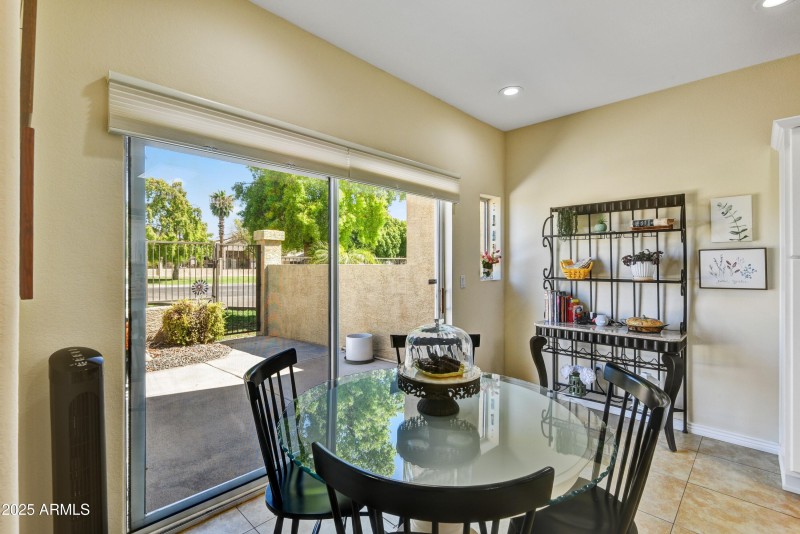 008_Breakfast Nook