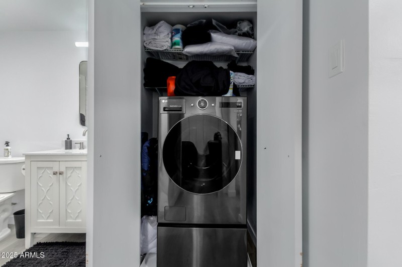 Washer & Dryer