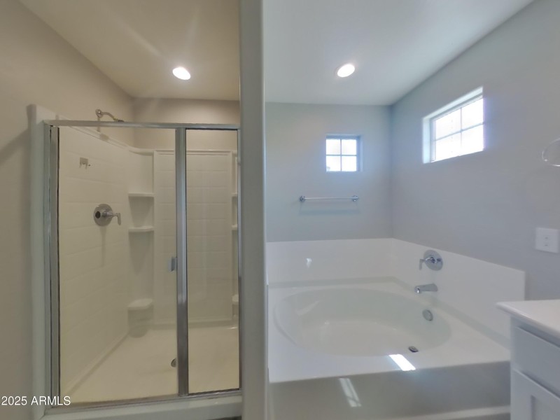 10_pc_QAXvSGsD4N_kFFhYZBQVV_layout_0