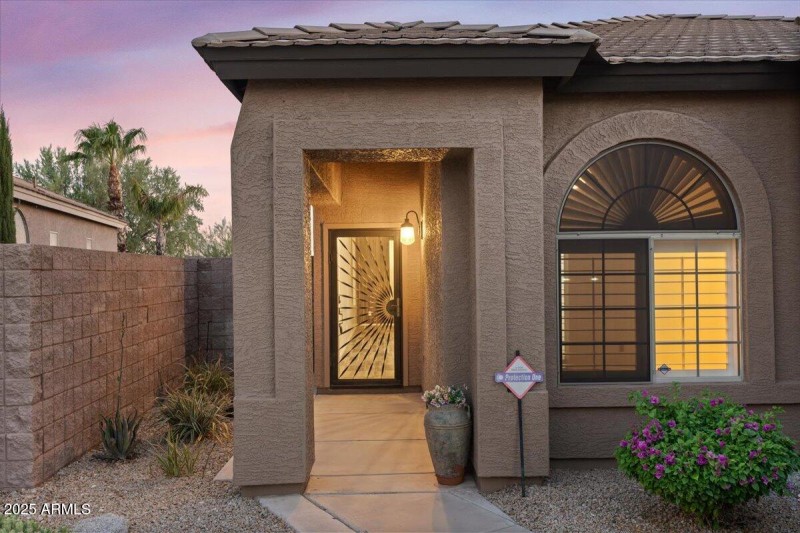 03-Front entry