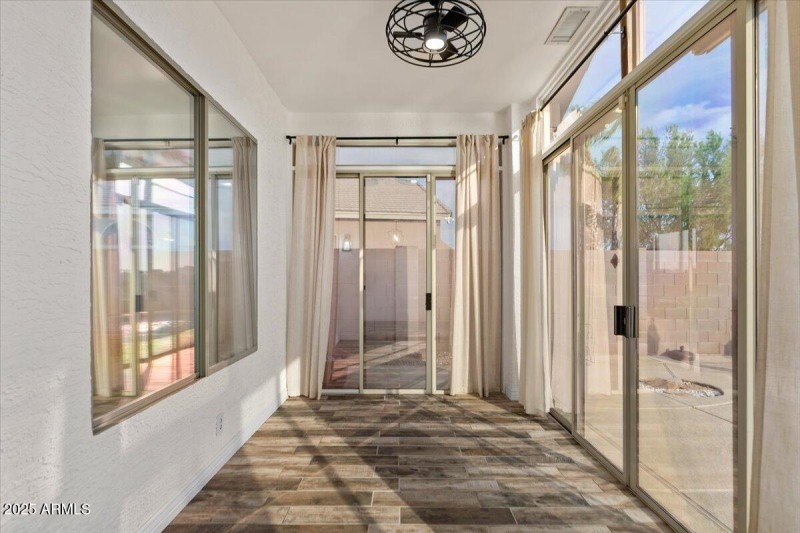 22-Sun Room