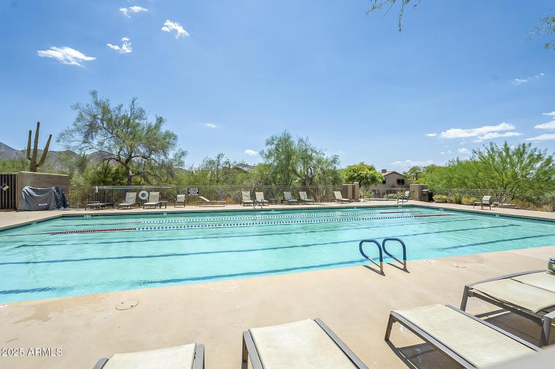 Queens - Community-26