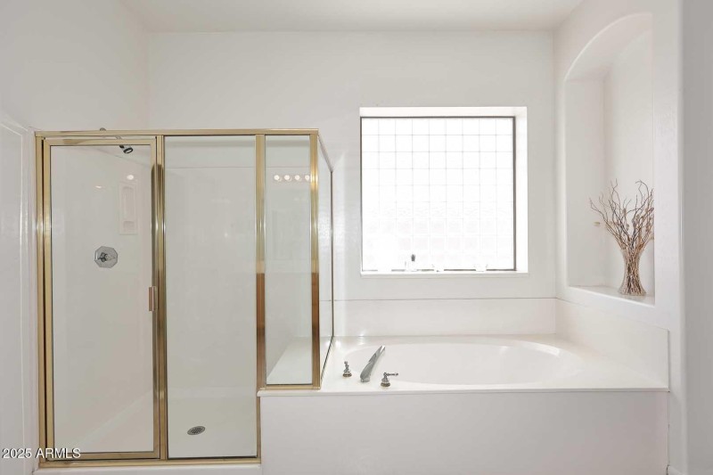 Primary Bath-Garden Tub