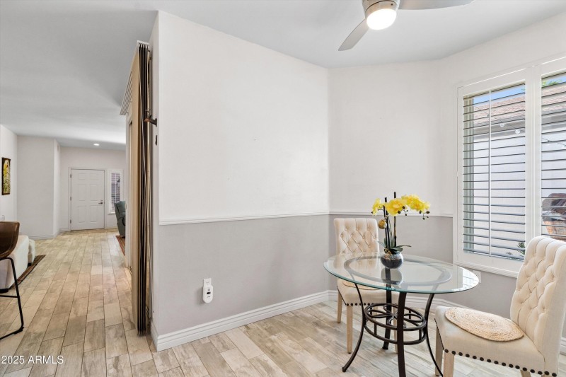 14-Dining Area