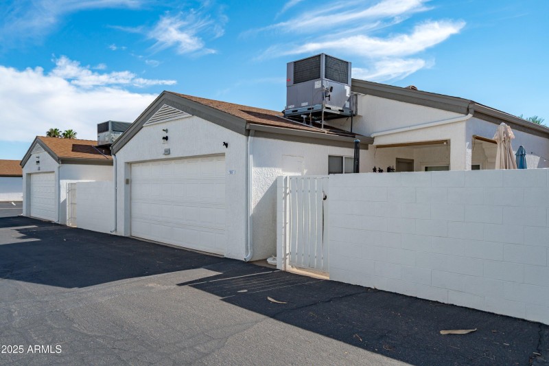 34-Garage