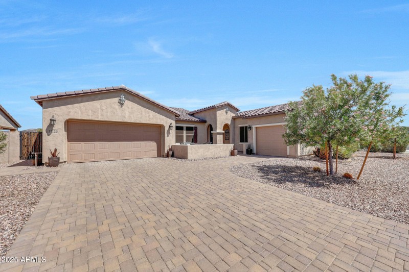 3 Car Garage