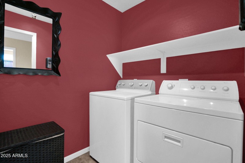 339 Horseshoe - 31Laundry Room