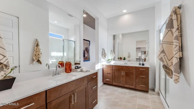 Owners Bath