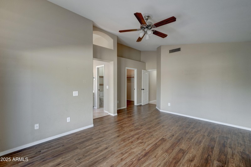 5204 W Geronimo St-17