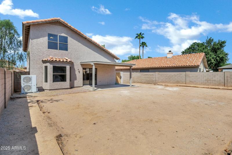 4539 E Grove Ave-28