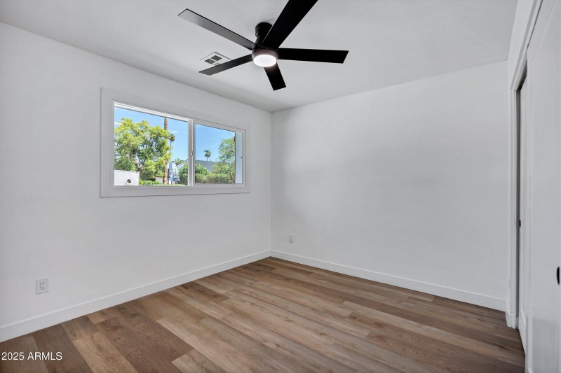 Secondary bedroom