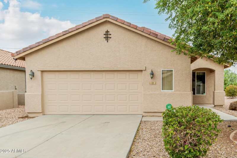 2.5 Car Garage