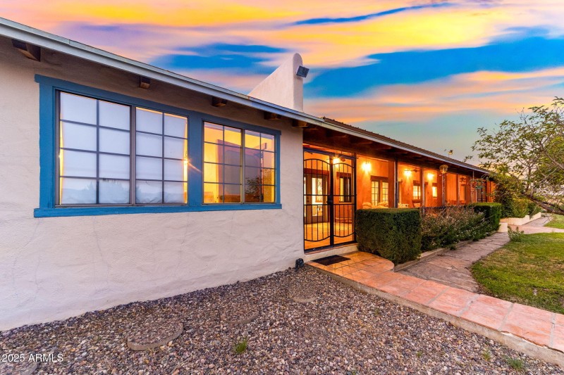 57-web-or-mls-1 Pinto Trail - MLS Images