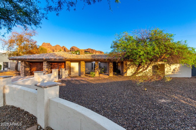03 - Front with Camelback